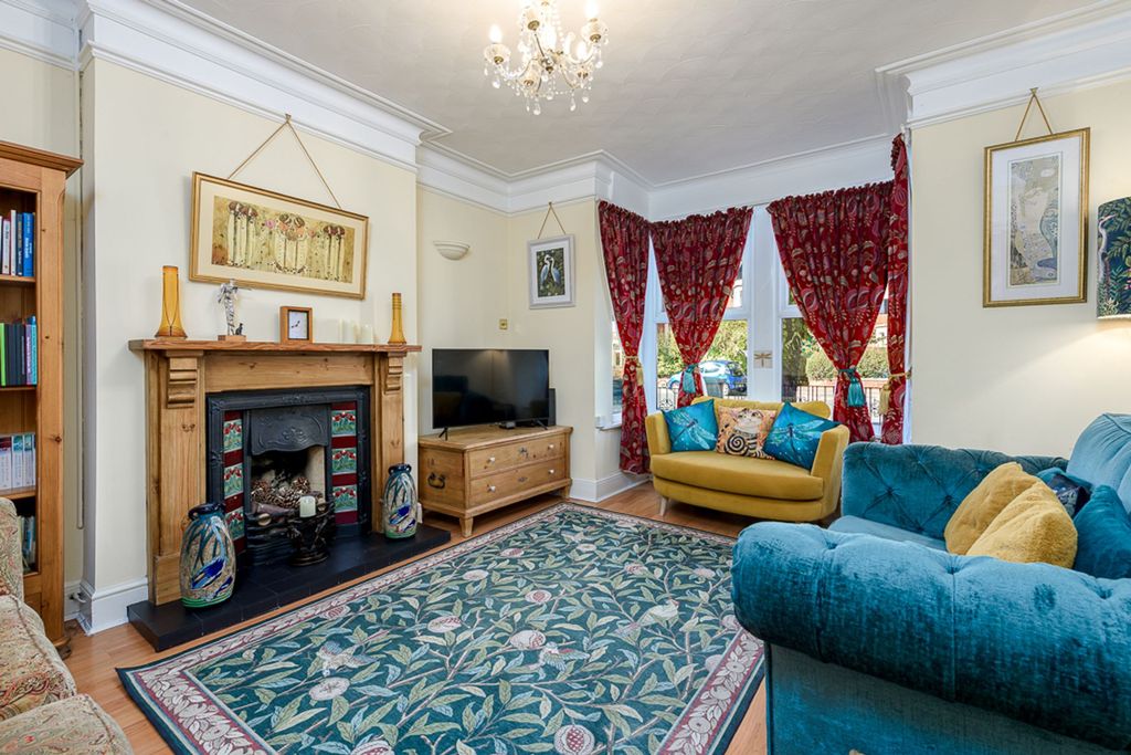 Property photo 3 of 20