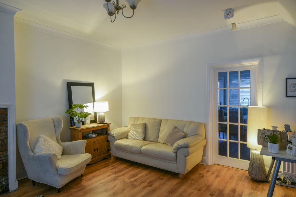 Property photo 2 of 18