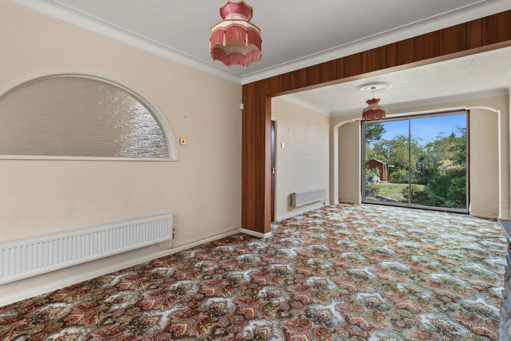 Property photo 2 of 22