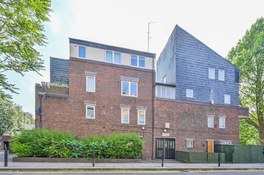 Property photo 1 of 8