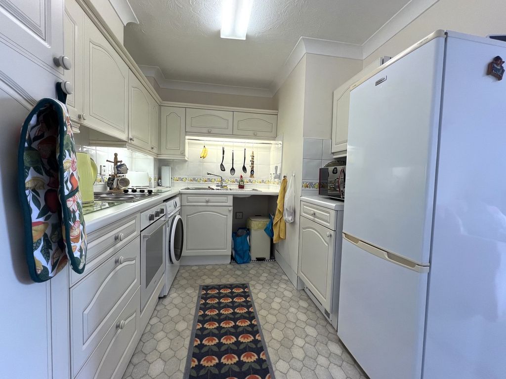Property photo 3 of 13