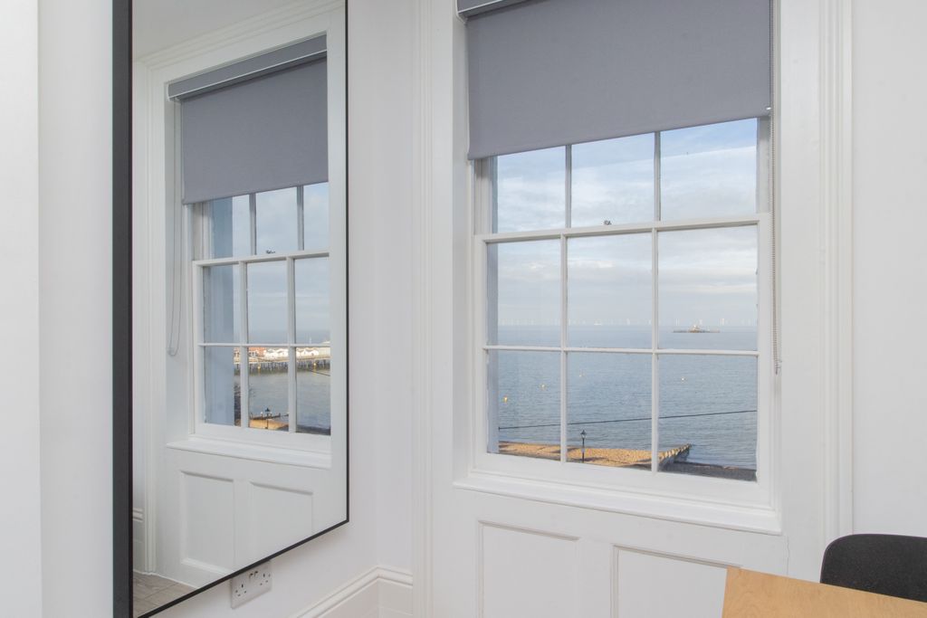 Property photo 2 of 12 Picture 2