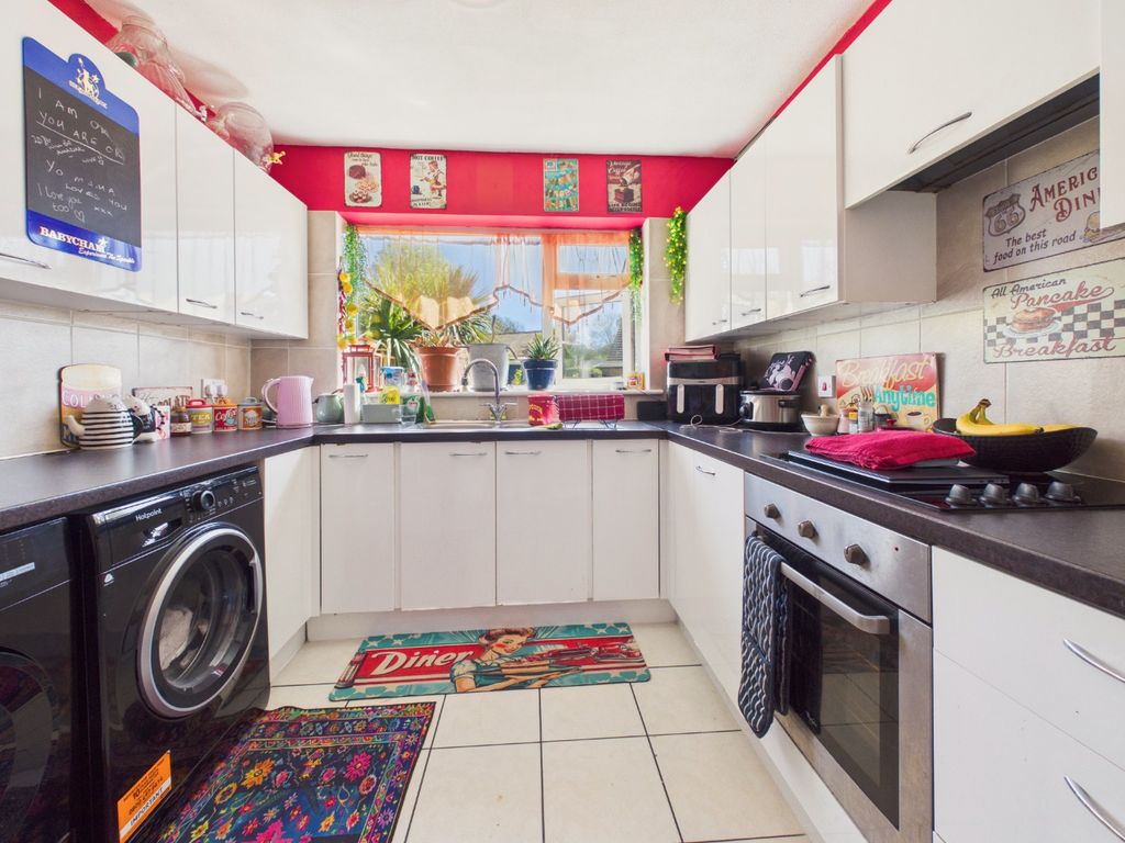 Property photo 3 of 9 5062164