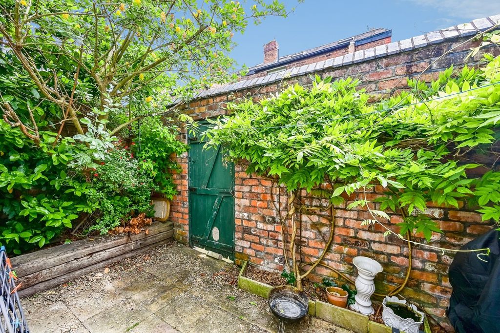 Property photo 3 of 18 Pbox-Img.Jpg