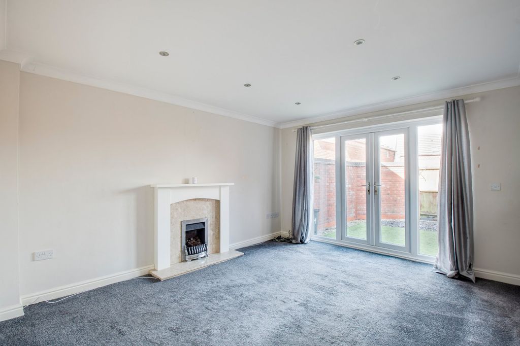 Property photo 3 of 19 Picture No. 01