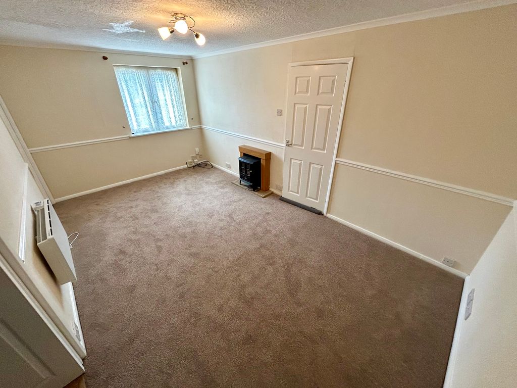 Property photo 3 of 17 Image