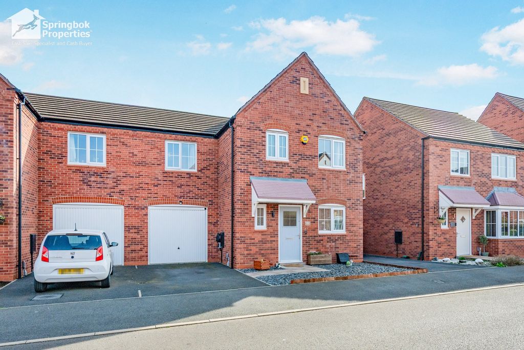 Property photo 1 of 18 Front View