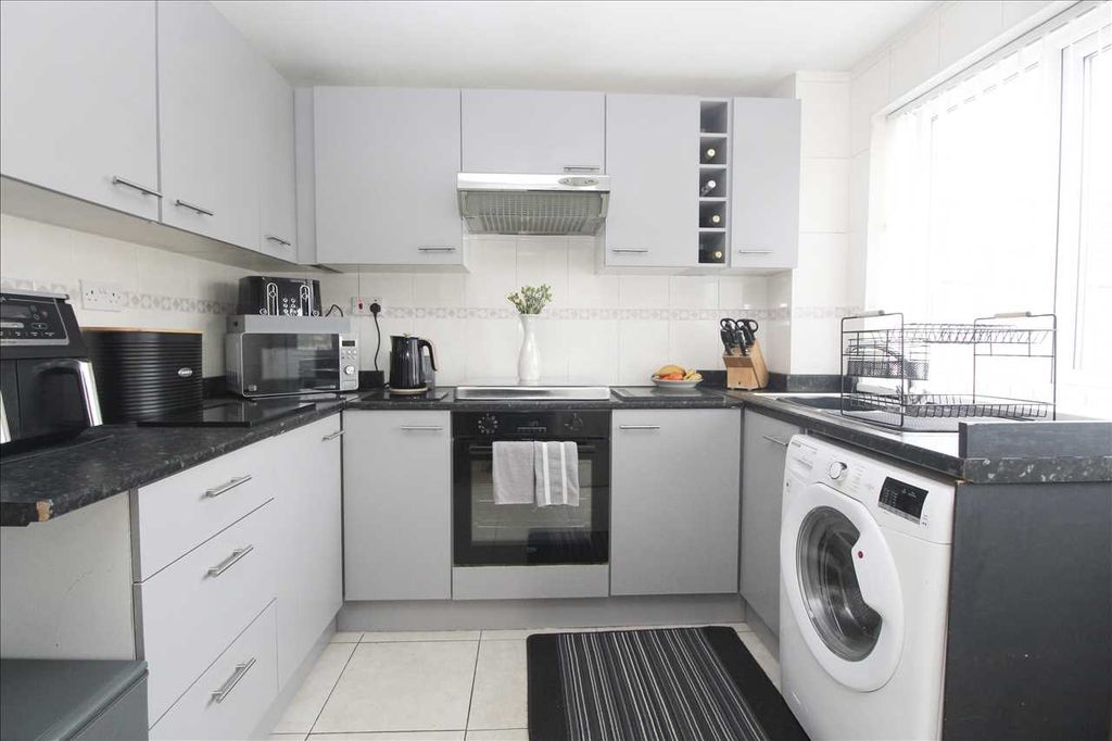 Property photo 2 of 12 Feature Photo