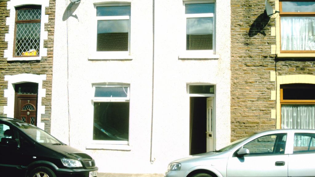 Property photo 1 of 1