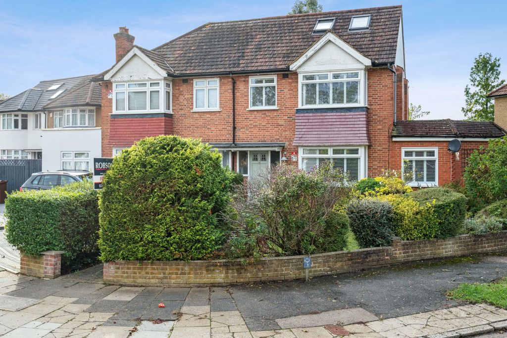 Property photo 1 of 18