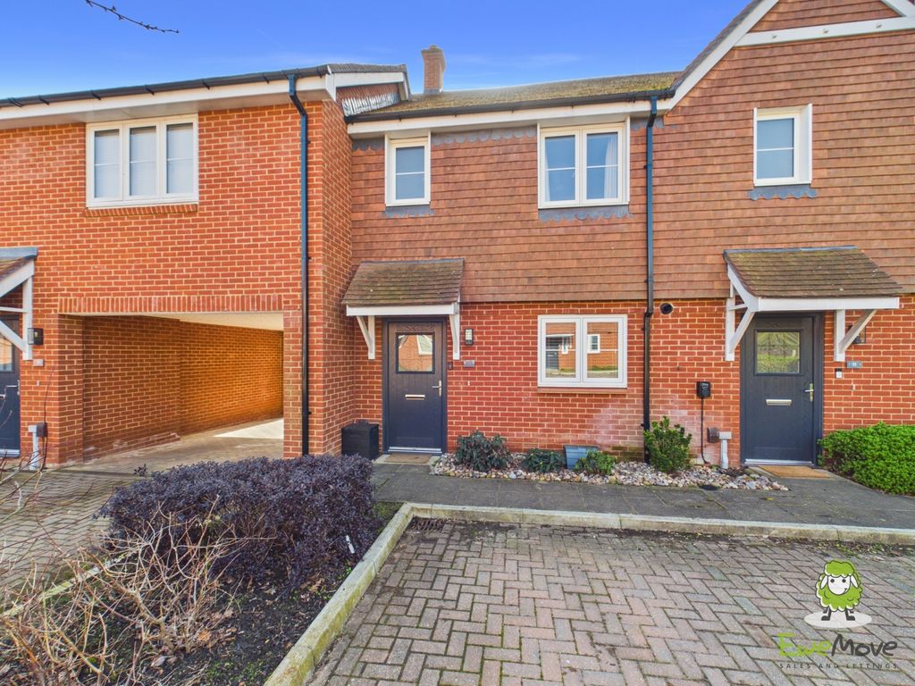 Property photo 1 of 19 Ewemove Estate Agents Basingstoke - Fishbourne