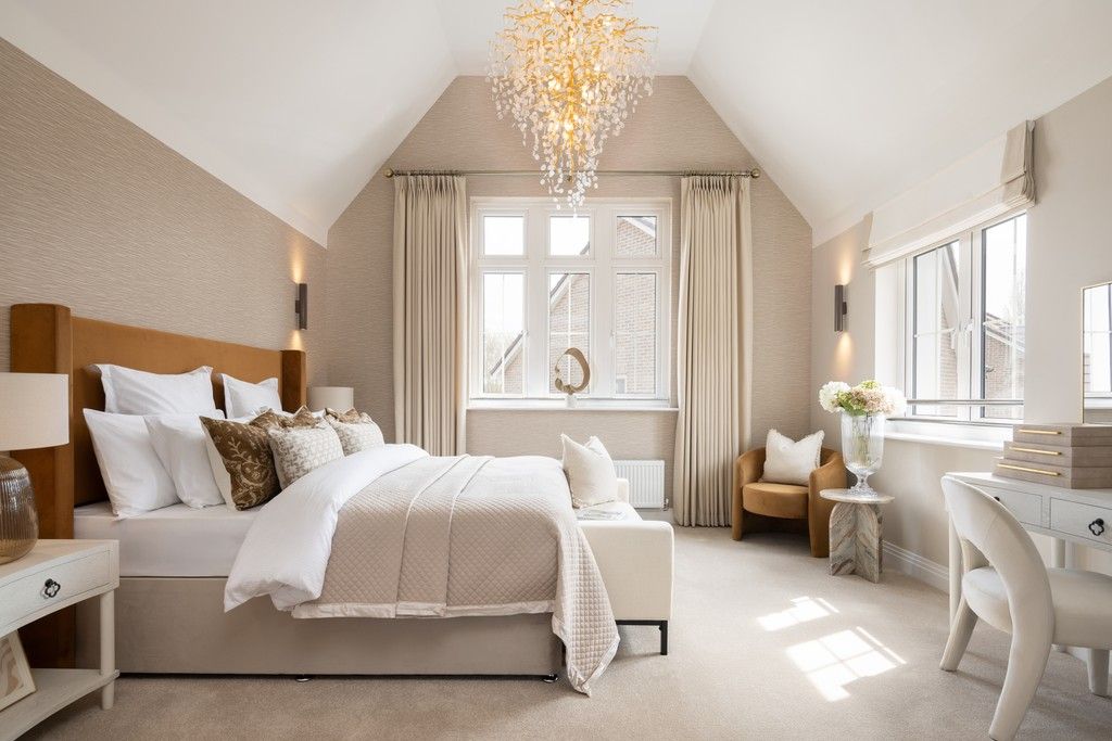 Property photo 2 of 14 Edmund Park, Kings Langley