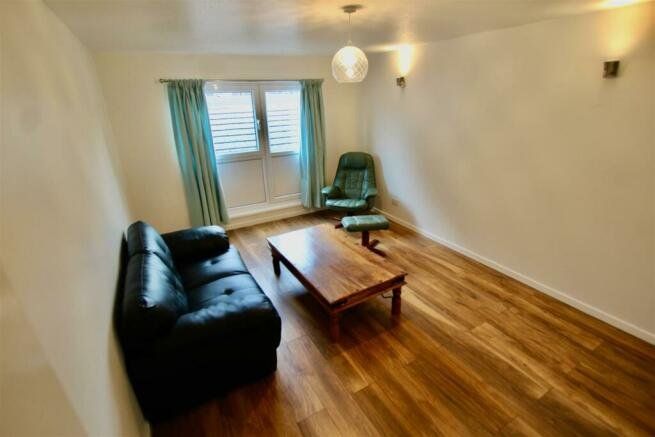 Property photo 3 of 8 Picture No. 04