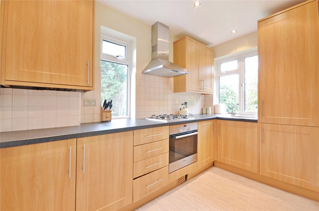 Property photo 2 of 13 Picture No. 22