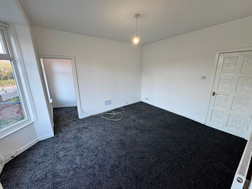 Property photo 3 of 11 Image