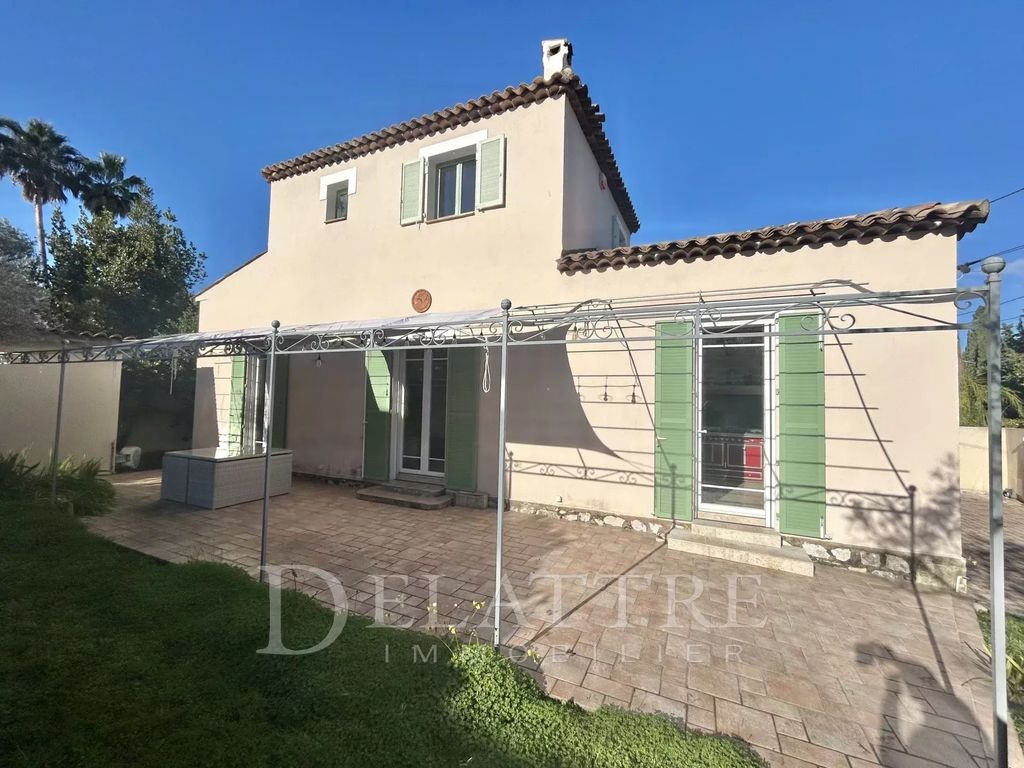 Property photo 1 of 9 Antibes Plage