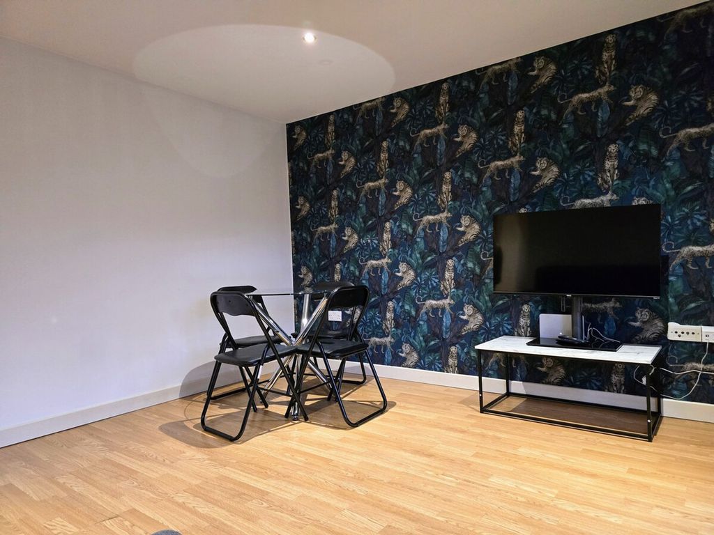 Property photo 1 of 38 Living Room