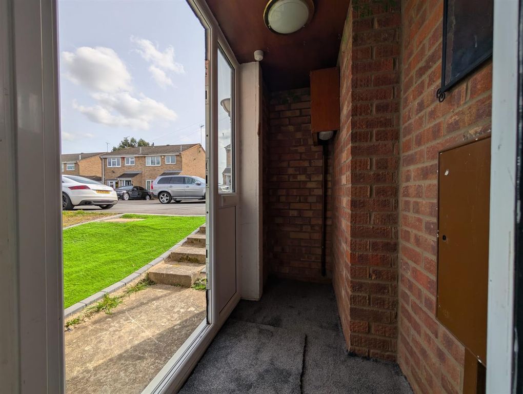 Property photo 3 of 8 B9c8Ecad-Ca65-4c76-86c5-217E73Dcfead.Jpeg