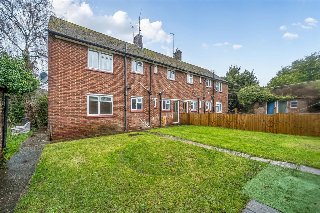 Additional image 20 of 2 bed maisonette for saleSouth Street, Barming, Maidstone ME16