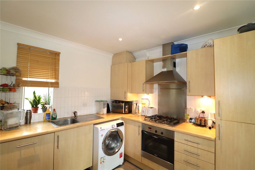 Property photo 2 of 10 Picture No. 14