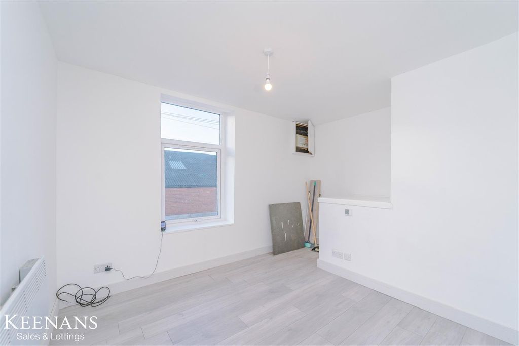 Property photo 3 of 10 Dsc08379-2.Jpg