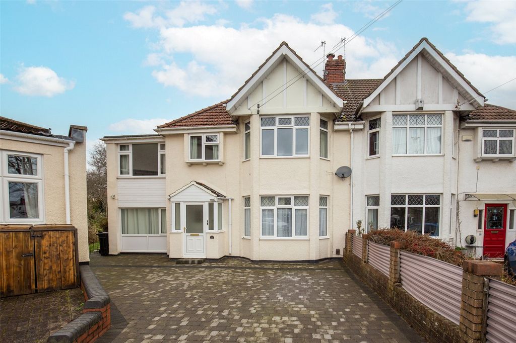 Property photo 1 of 13 Picture No. 18