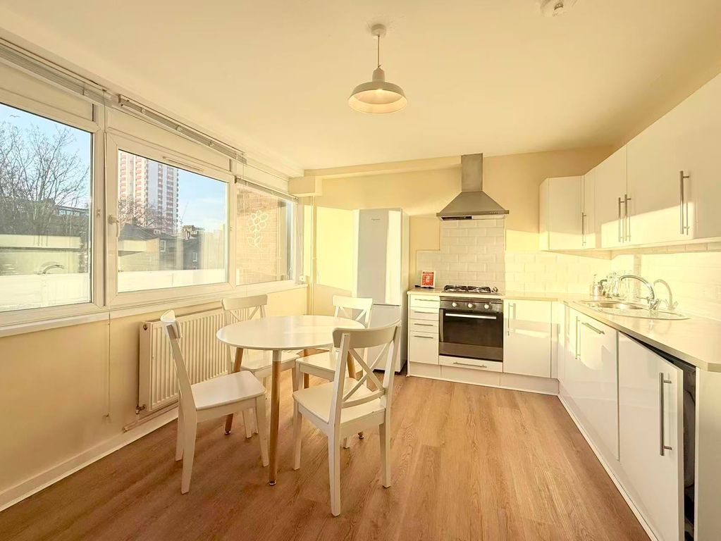 Property photo 2 of 25