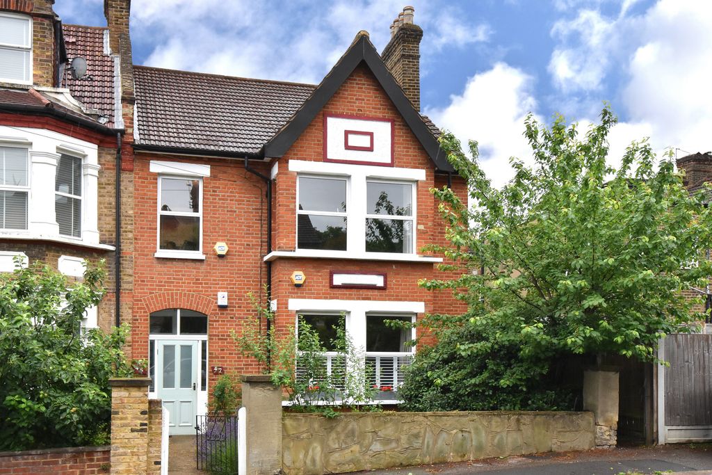 Property photo 1 of 19