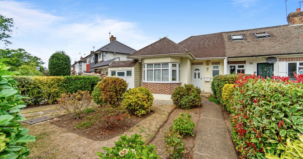 Property photo 2 of 17