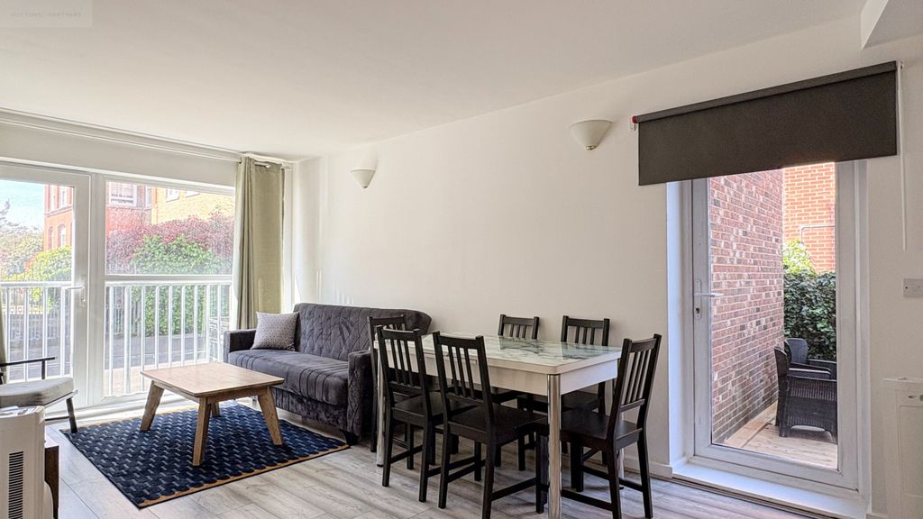 Property photo 2 of 14 Photo 2