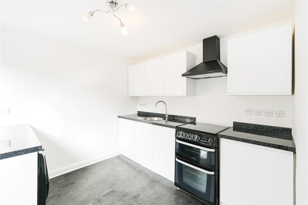 Property photo 2 of 22 Palmerston Court-3.Jpg