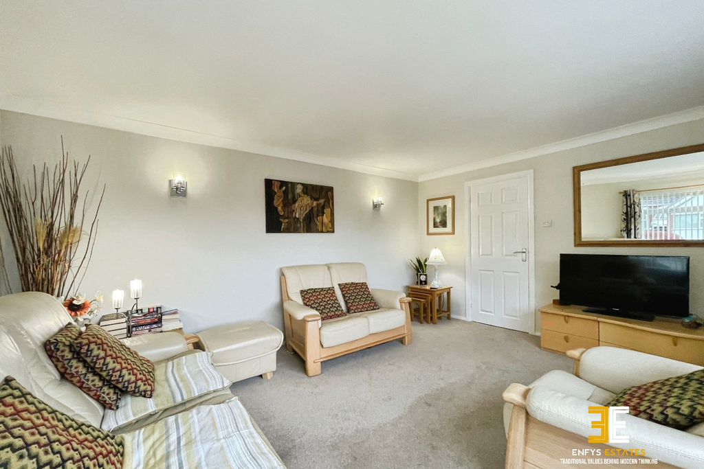 Property photo 3 of 31