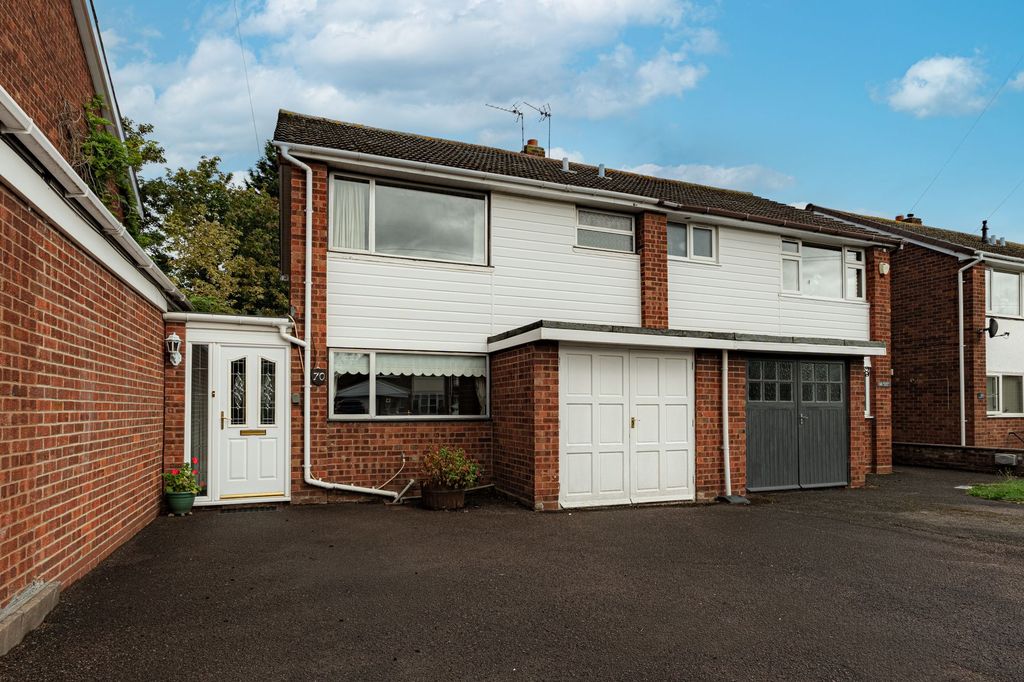 Property photo 1 of 24