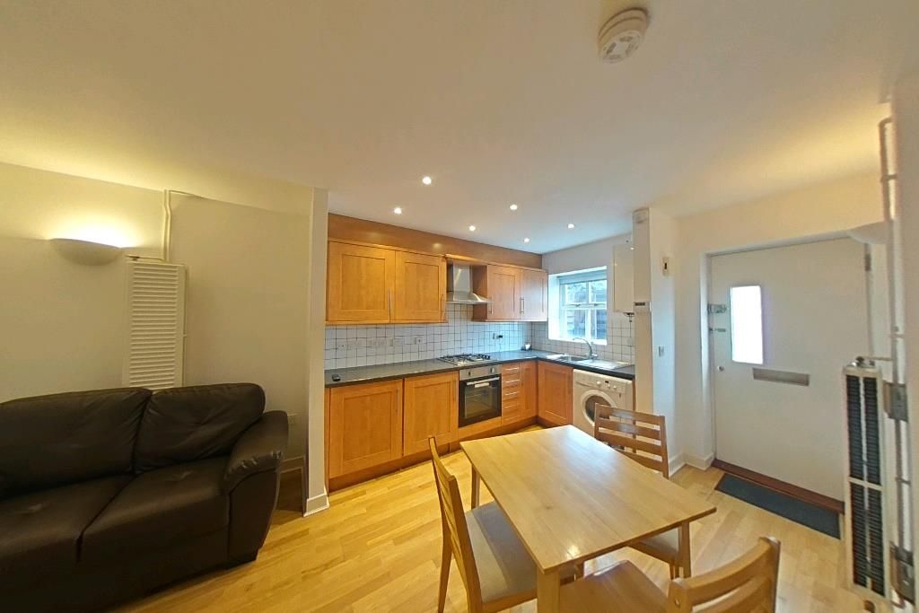 Property photo 1 of 4