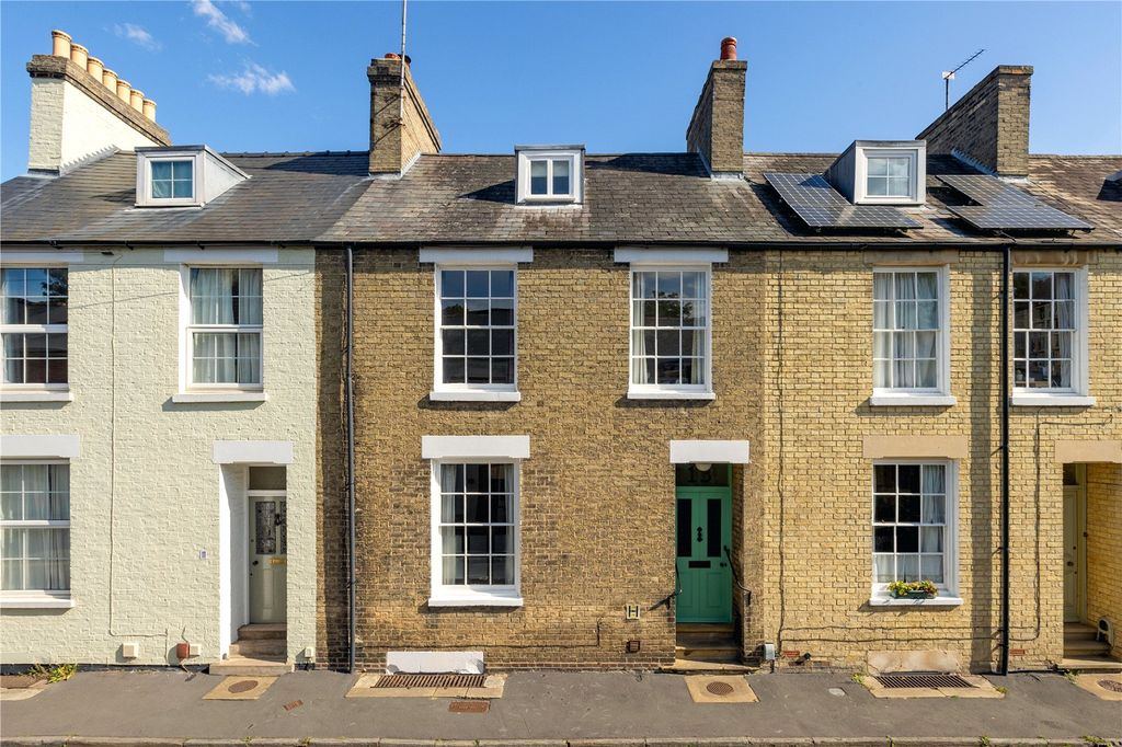 Property photo 1 of 14 Front