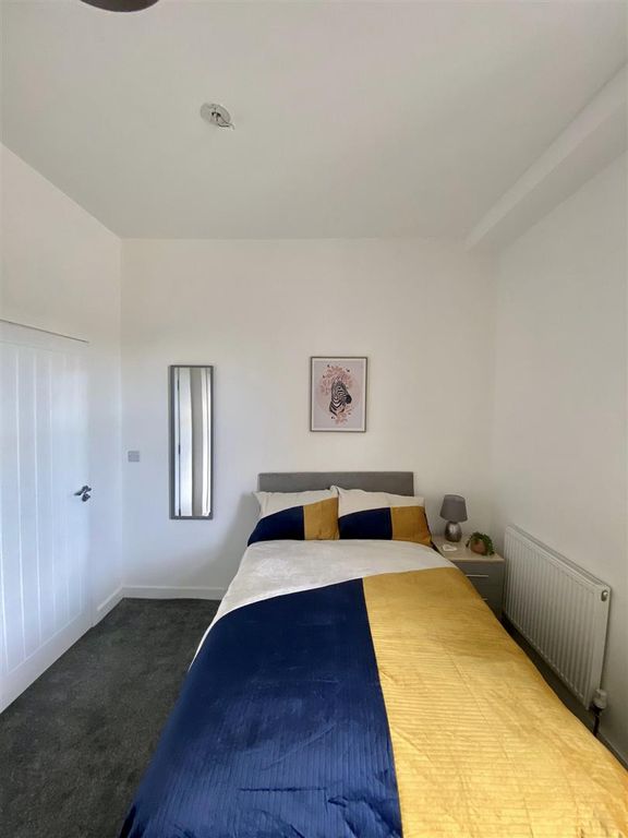 Property photo 3 of 12 Bedroom 6