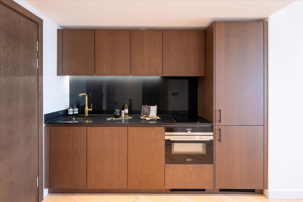 Property photo 1 of 12 Image