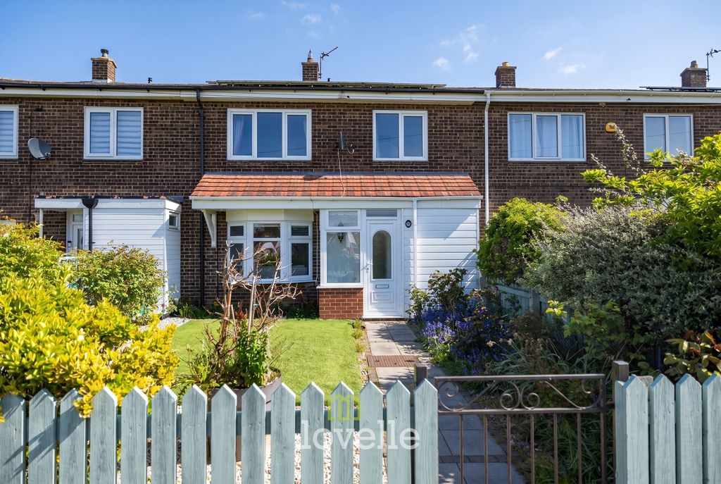 Property photo 1 of 27