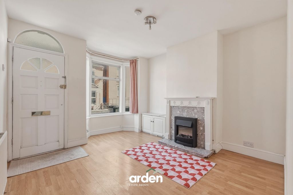 Property photo 2 of 15