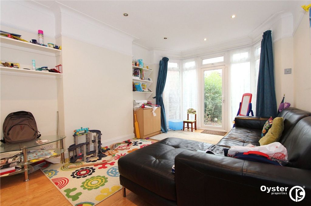 Property photo 1 of 9
