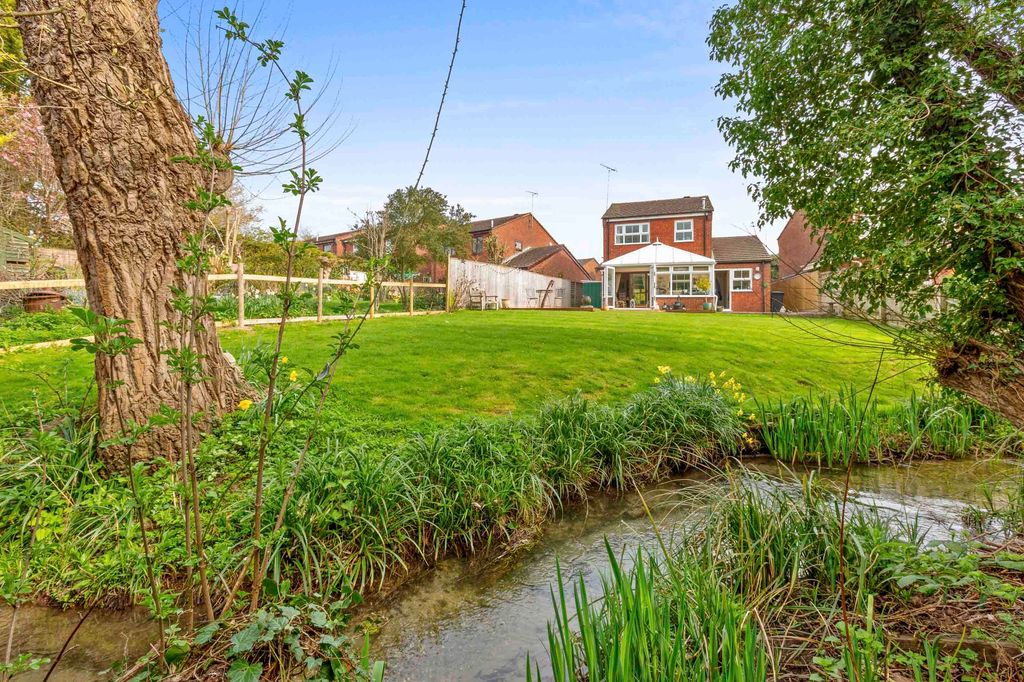 Property photo 3 of 11