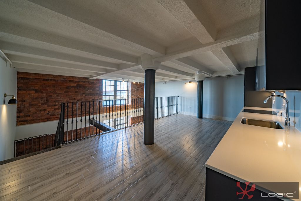 Property photo 1 of 30