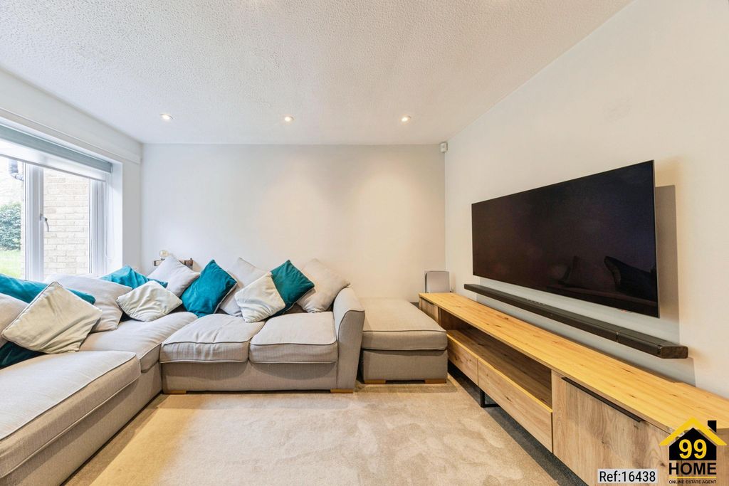 Property photo 3 of 20 Photo 2