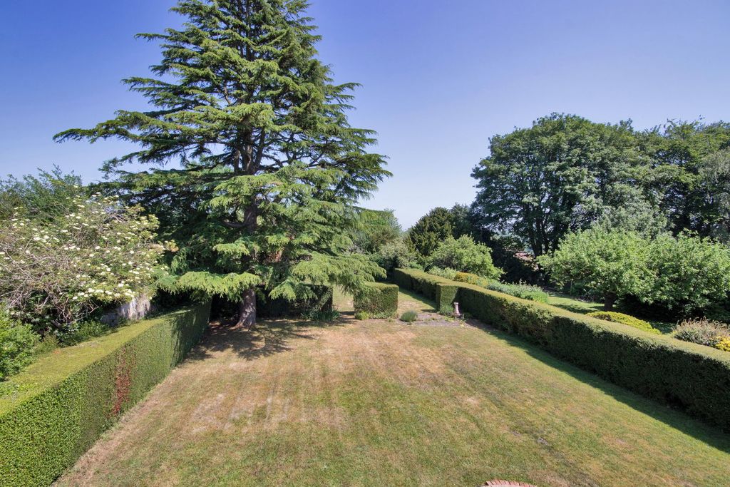 Property photo 1 of 22