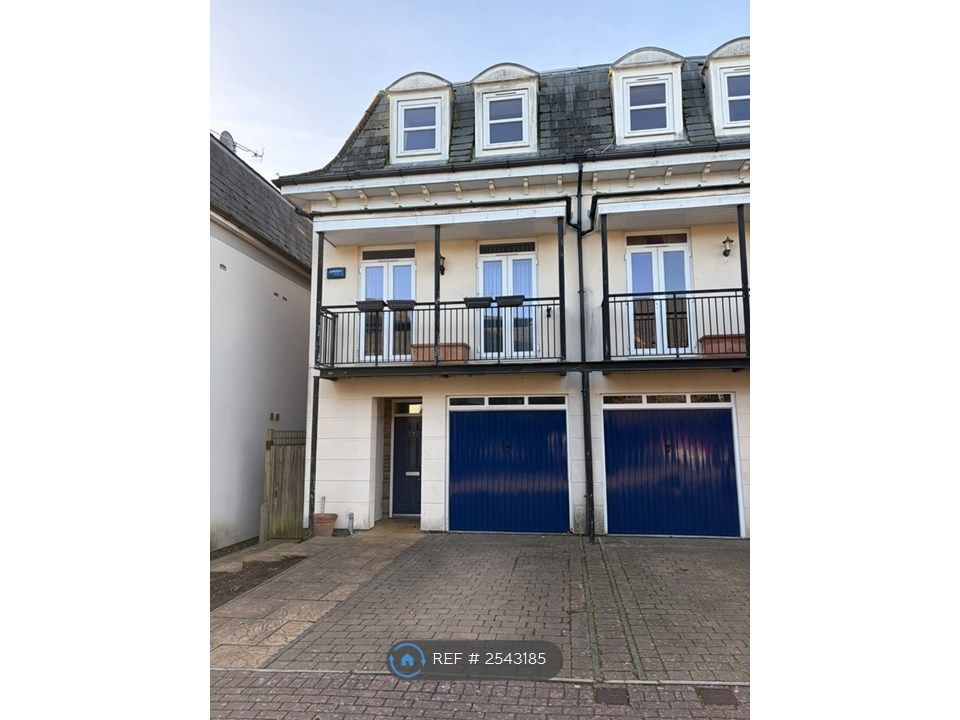 Property photo 1 of 17 Front And Drive