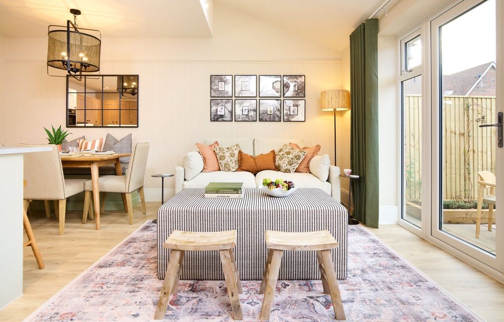 Property photo 2 of 41 Picture No. 13