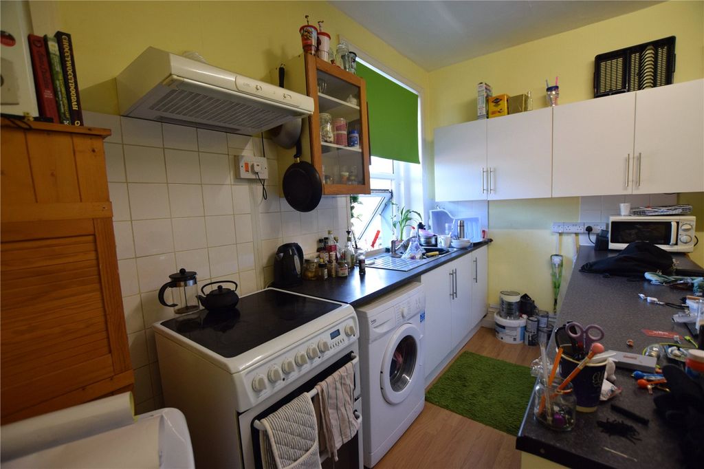 Property photo 3 of 6 Picture No. 10