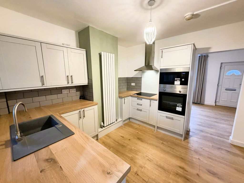 Property photo 2 of 12 Photo 21