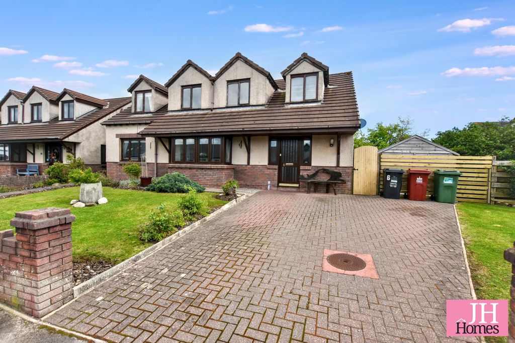 Property photo 1 of 25