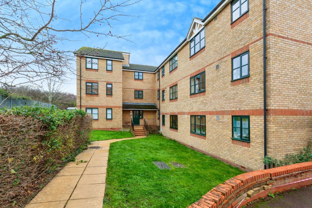 Property photo 2 of 10